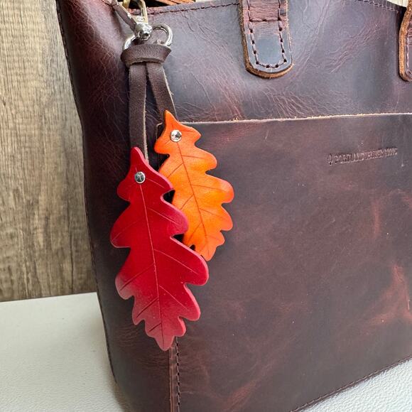 Leather Purse Charm Oak Tree Leaf Bag Charm Genuine Leather Purse Keychain NEW - Picture 2 of 6